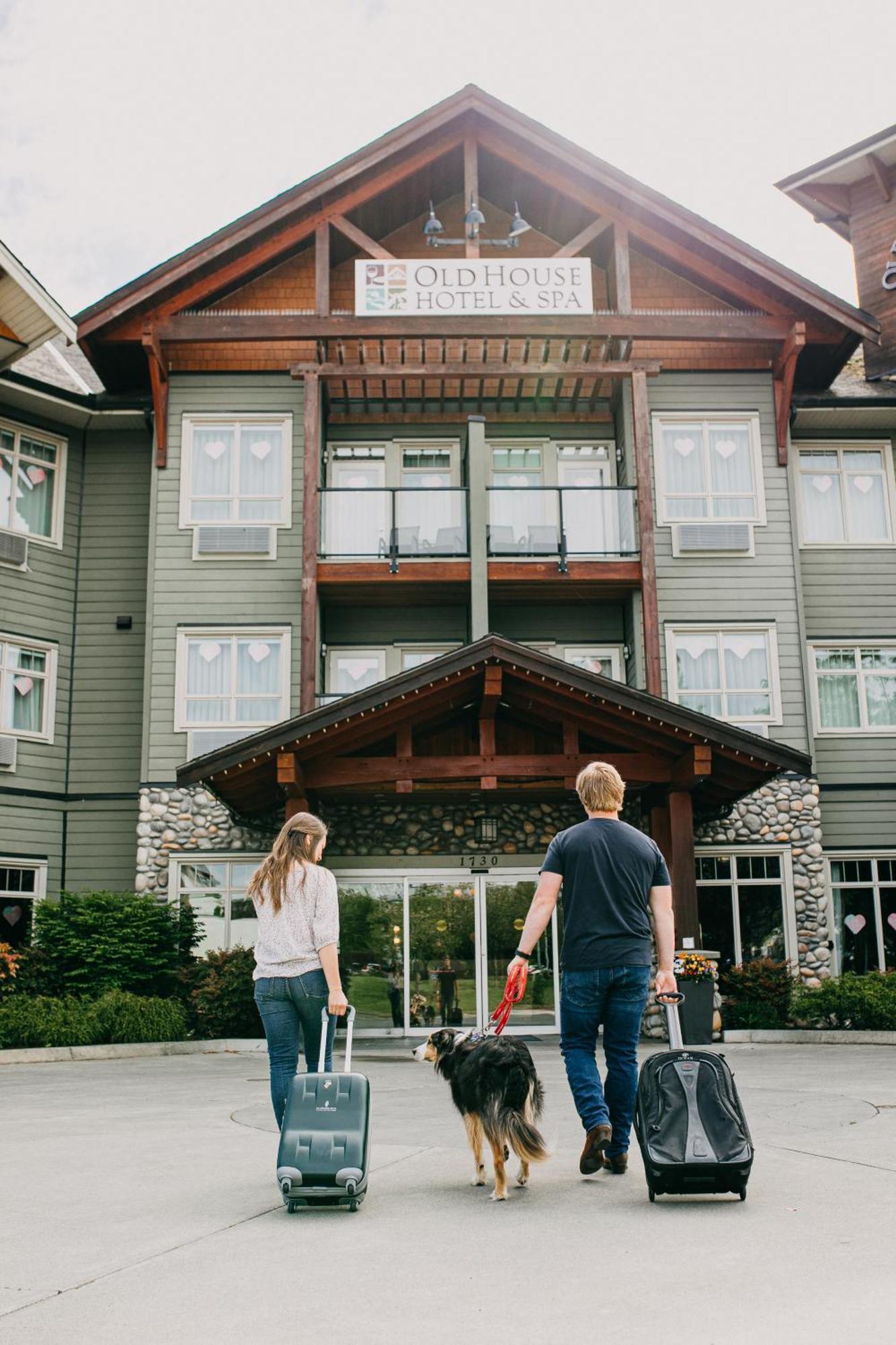 Old House Hotel Courtenay Bagian luar foto